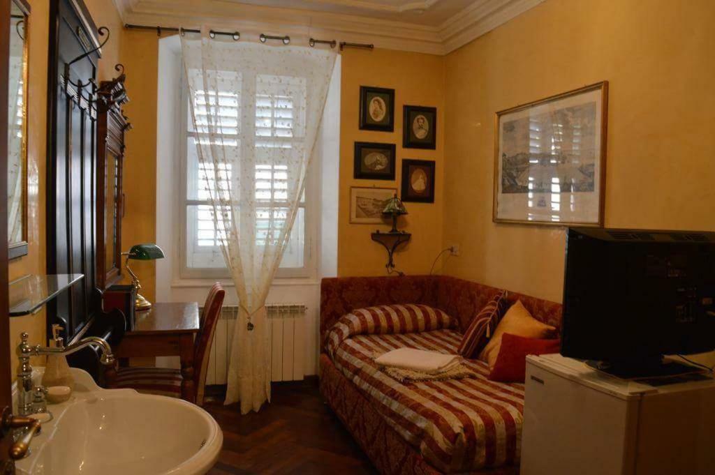 Casa Vacanze Rilke Trieste Ngoại thất bức ảnh